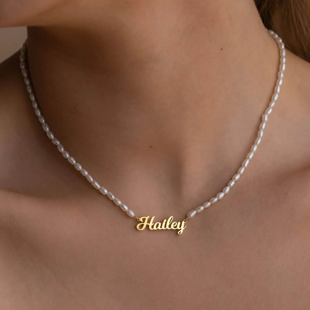 NAME NECKLACE WITH FRESHWATER PEARLS