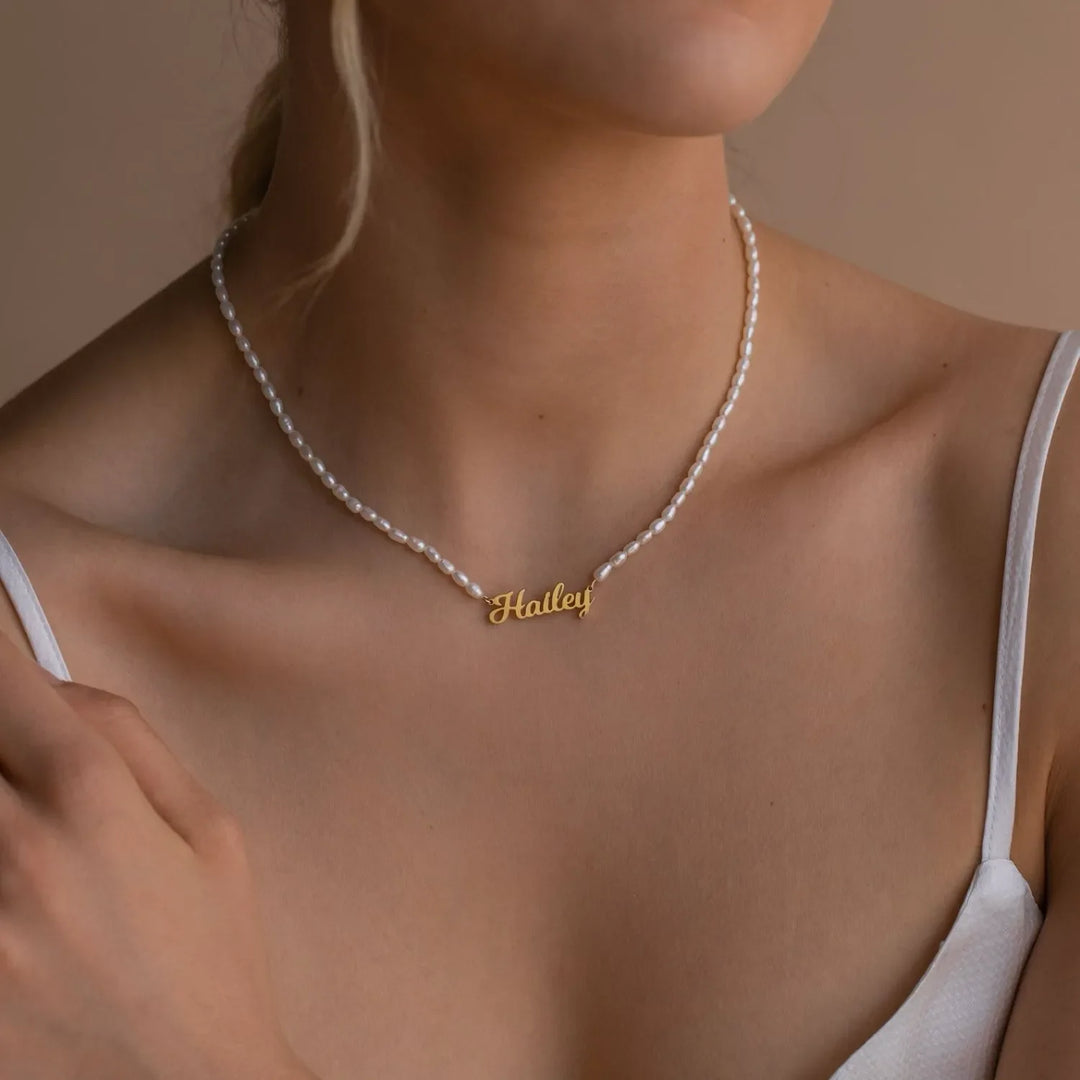 NAME NECKLACE WITH FRESHWATER PEARLS