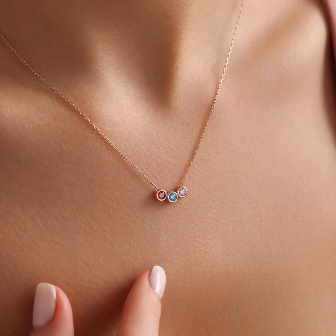 COLLIER AVEC PIERRE DE NAISSANCE