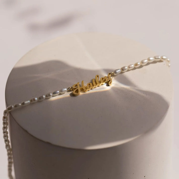 NAME NECKLACE WITH FRESHWATER PEARLS