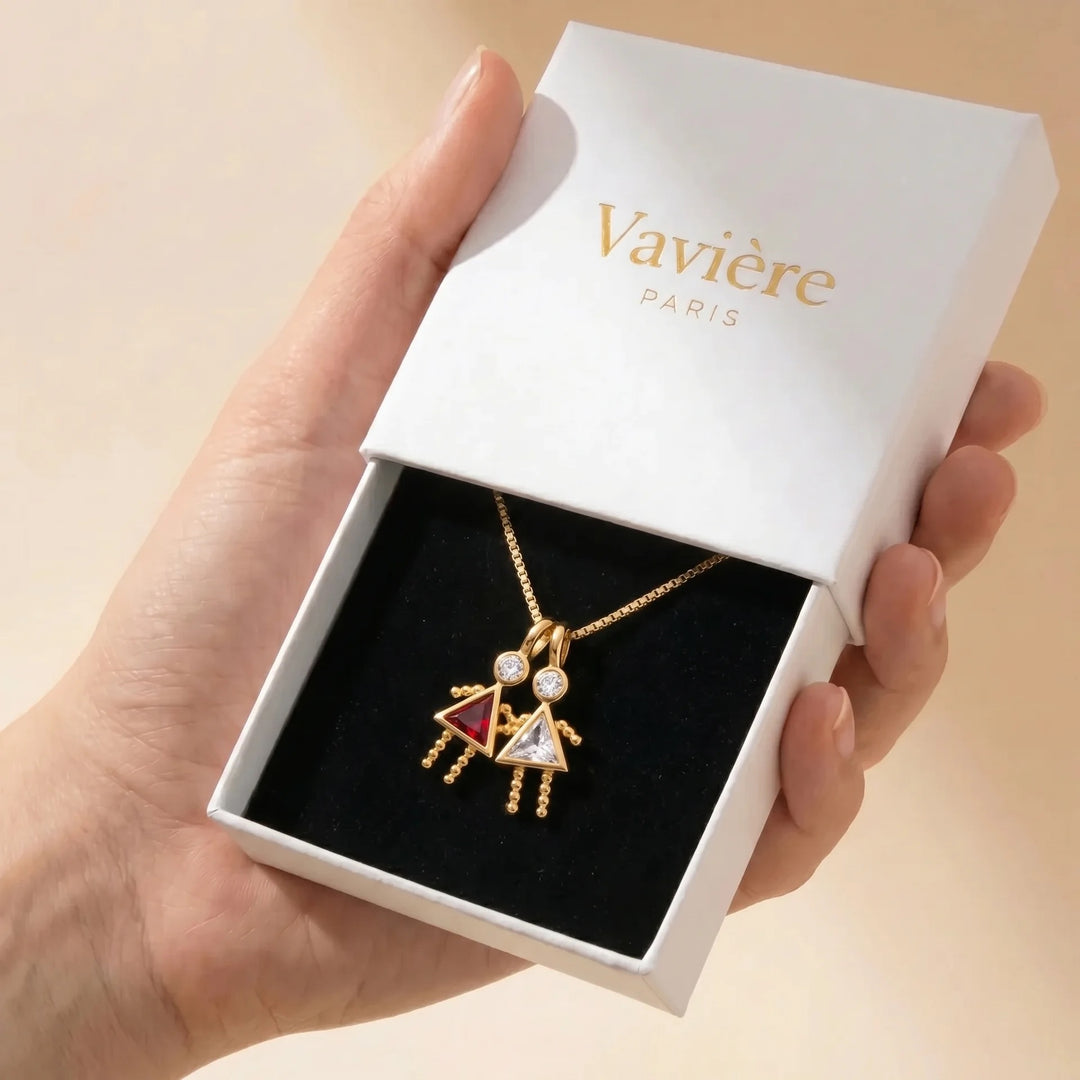 A MOTHER'S LOVE NECKLACE