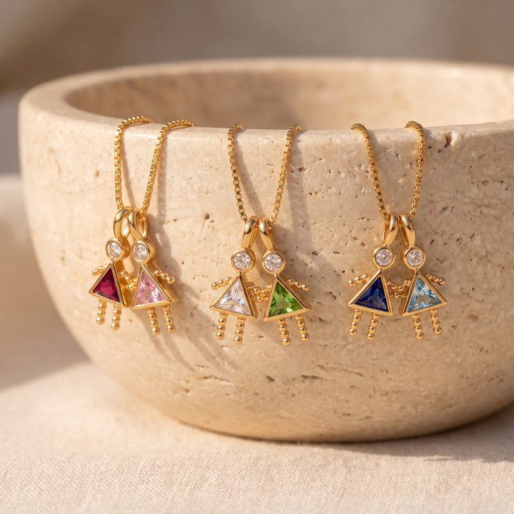 A MOTHER'S LOVE NECKLACE