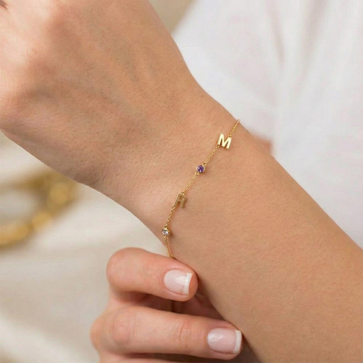 BRACELET ÉLÉGANT ORNÉ DE PIERRES