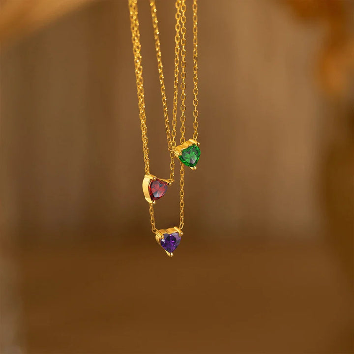 COLLIER AVEC UNE PIERRE DE NAISSANCE EN FORME DE CŒUR