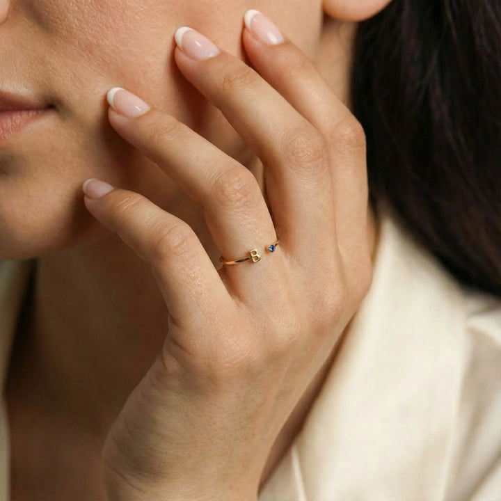 BAGUE PERSONNALISÉE AVEC PIERRE DE NAISSANCE
