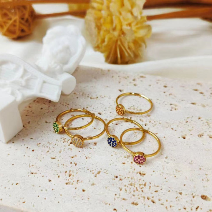 BAGUE CLASSIQUE AVEC PIERRE DU MOIS DE NAISSANCE